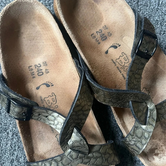 Birkenstock Silver Scale Sandals, size 37 - Picture 3 of 5